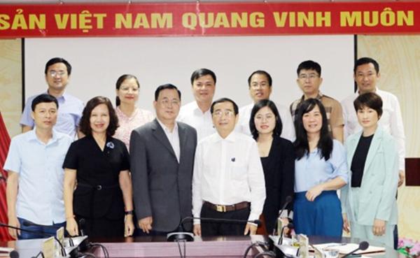 Phòng Giáo dục, Văn phòng Kinh tế và Văn hóa Đài Bắc tại Việt Nam thăm và làm việc với Trường Đại học Hà Tĩnh