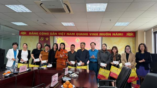 20260212 trao qua tet6