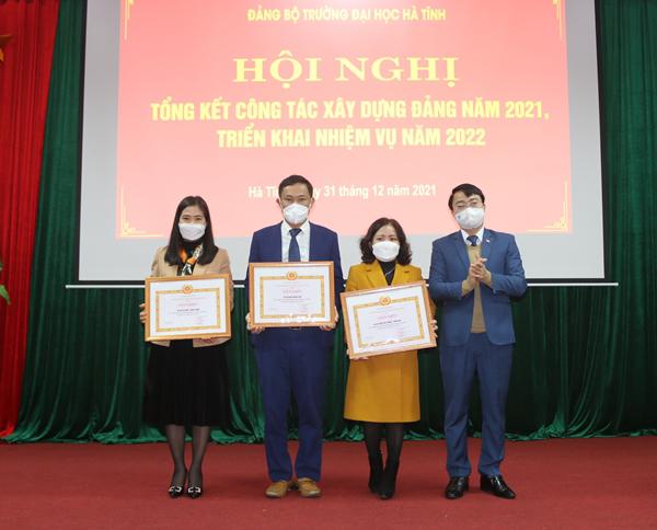 311221 tong ket cong tac Dang 4