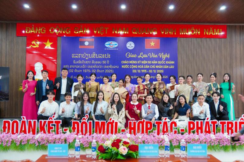 Giao luu VN Viet Lao 2025 5